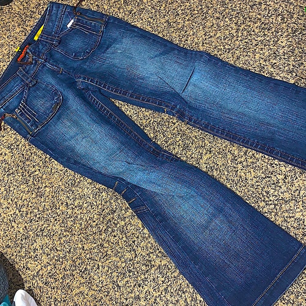 DollHouse Jeans